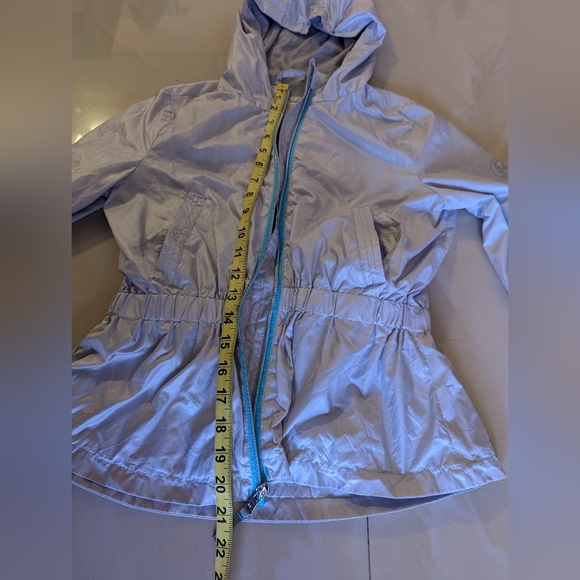 Michael Kors Silky Light Weight Wind Breaker Silver Jacket Teen  Size 14 - Picture 13 of 16